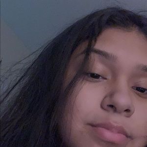 Meet your Posher, Daniela